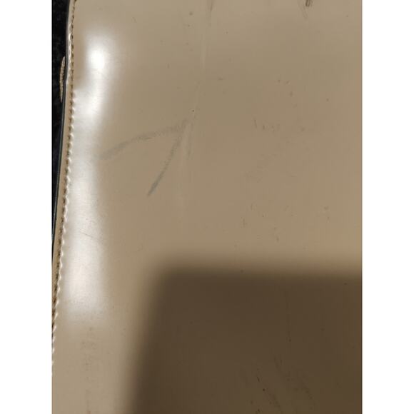 Guess Vintage Purse Handbag Tan Vegan Leather Top Handle Buckle Baguette Y2K - Picture 10 of 11